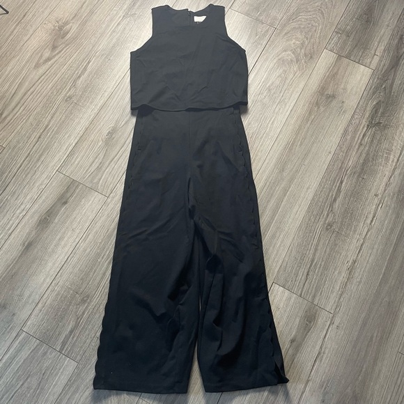 NWT ANTHROPOLOGIE Freya Scallop Essential Black Jumpsuit Size 0 - Picture 2 of 7